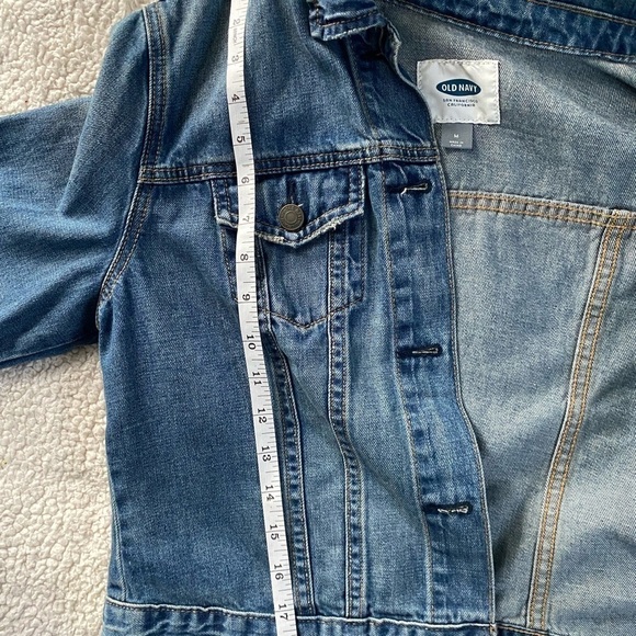 NWT - Classic Distress Jean Jacket for Women, Size Medium - Picture 8 of 10